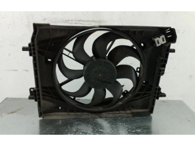 Вентилятор радиатора     214816703R    Renault Clio IV 