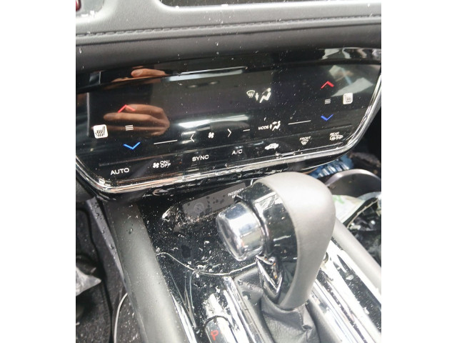 Блок управления климат-контролем 79560T8PQ01ZA   Honda HR-V