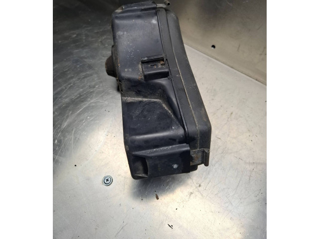 Блок предохранителей     Volvo S70  V70  V70 XC    