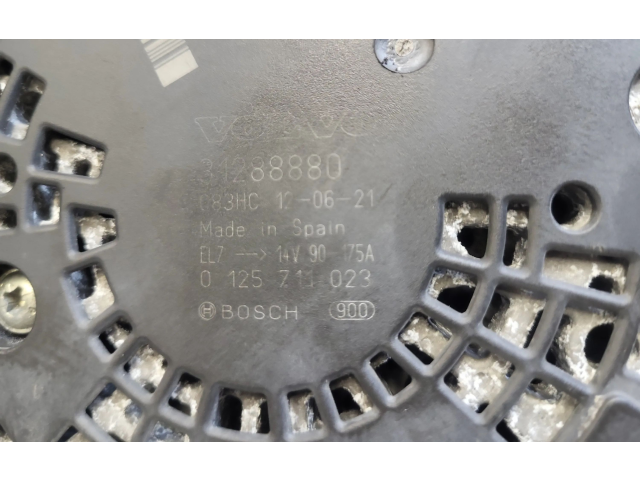  Поршень с шатуном D5204T6 31288880, 0125711023  Volvo V40  