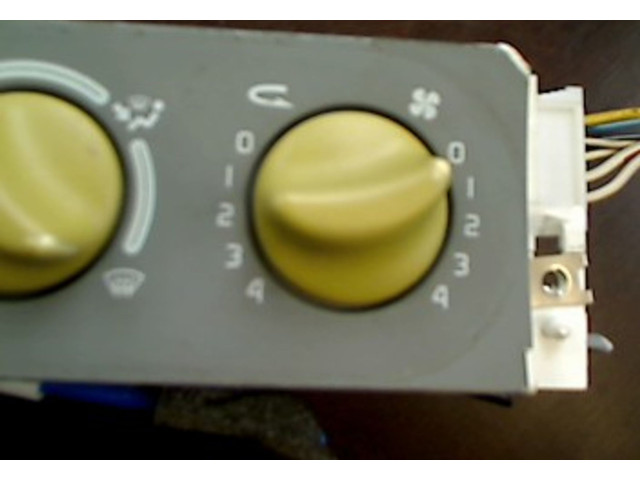 Блок управления климат-контролем    Renault Twingo I