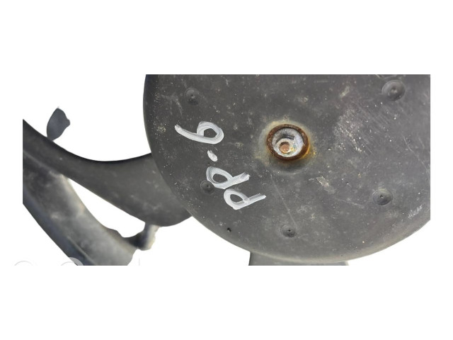 Вентилятор радиатора         Peugeot Partner 1.6