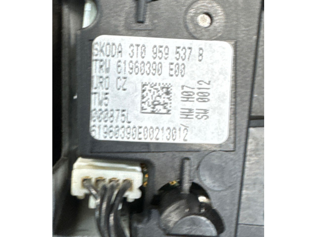 Руль Skoda Octavia Mk2 (1Z)  2004 - 2013 года 3T0959537B, 3T0959538D      