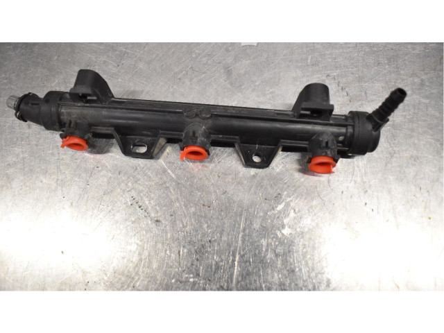 Топливная рампа 03E133319A, 03E133320A Skoda Fabia Mk1 (6Y) для двигателя BME