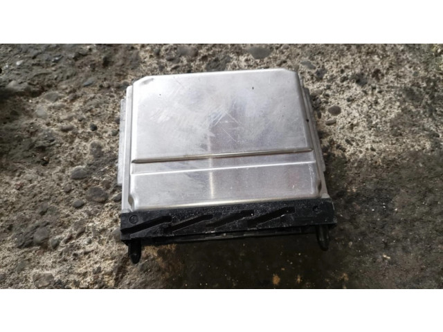 Блок управления двигателя 0281010319, 08677708 Volvo V70