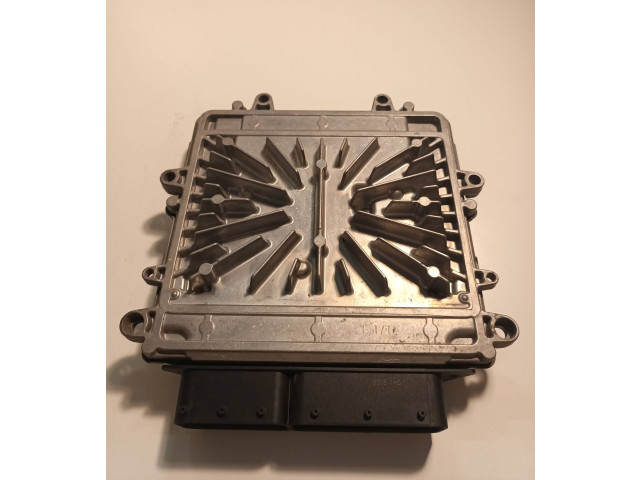 Блок управления двигателя 0281012103, 30729826A   Volvo V70