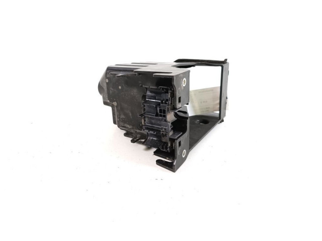 Блок предохранителей 31353780 Volvo XC90