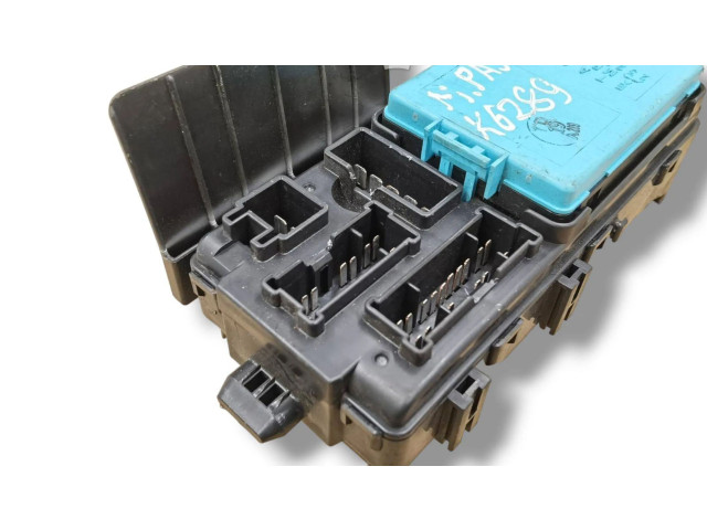 Pojistková skříňka MR409898 Mtsubishi Pajero Sport I 2002