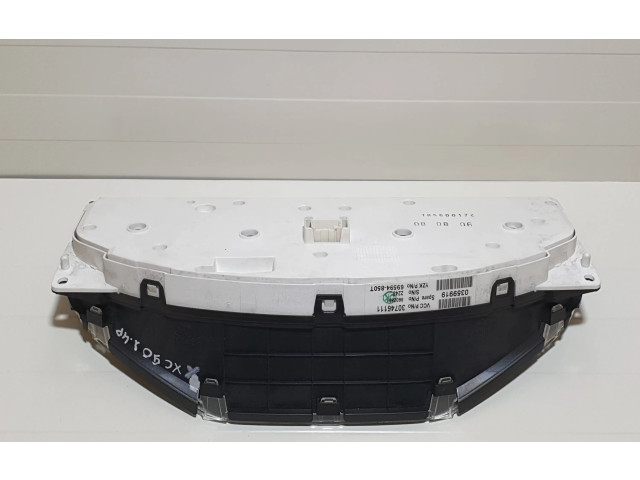 Панель приборов 30746111, 8602891   Volvo XC90       