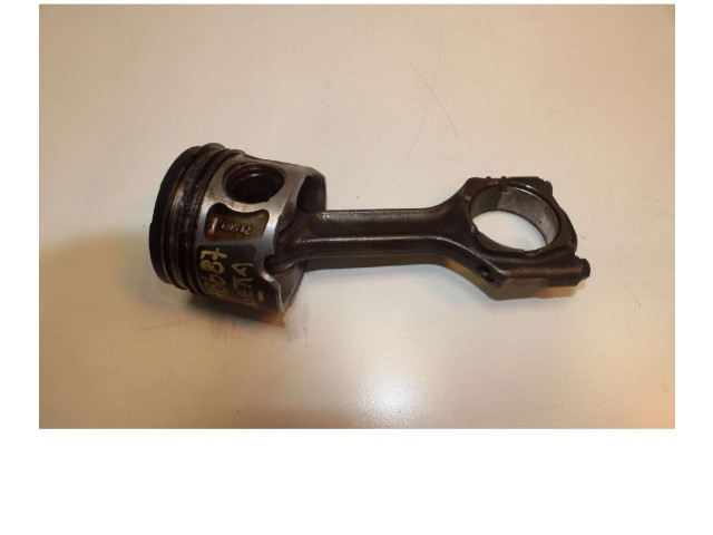 Поршень с шатуном 940A4000 Alfa Romeo Giulietta