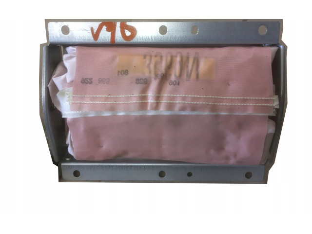 Подушка безопасности пассажира    Volvo V70