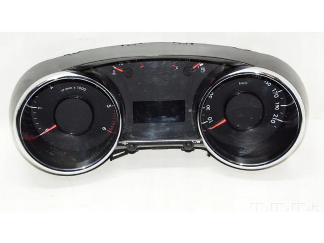 Панель приборов 9804210980   Peugeot 5008       