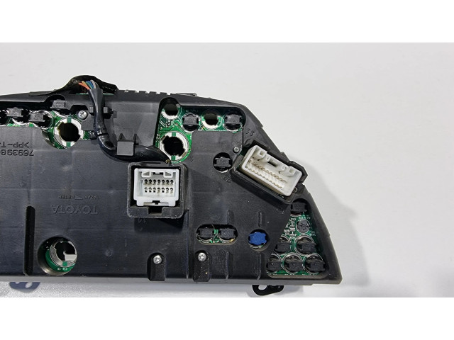 Панель приборов 8380053341 Lexus IS 200-300