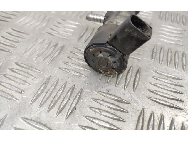 Vstřikovač 04L089G, 04L130277AC Seat Alhambra (Mk2) pro naftový motor 2.0