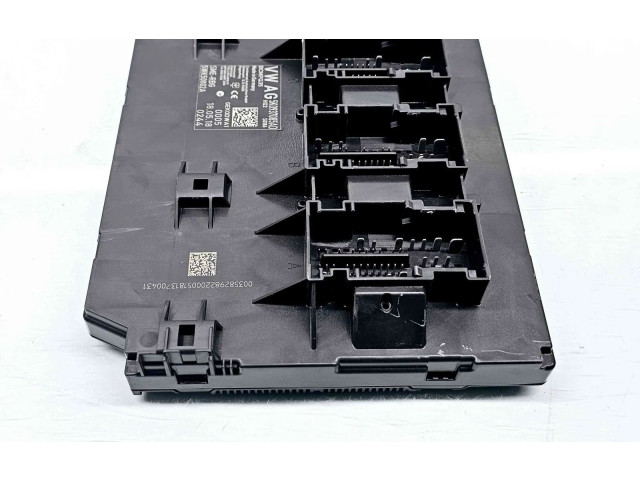 Блок комфорта 5K0937085AD Volkswagen Caddy