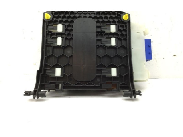 Блок предохранителей 7G9T-14A073-DB   Ford S-MAX    