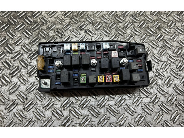 Pojistková skříňka 95202898 Opel Antara 2012