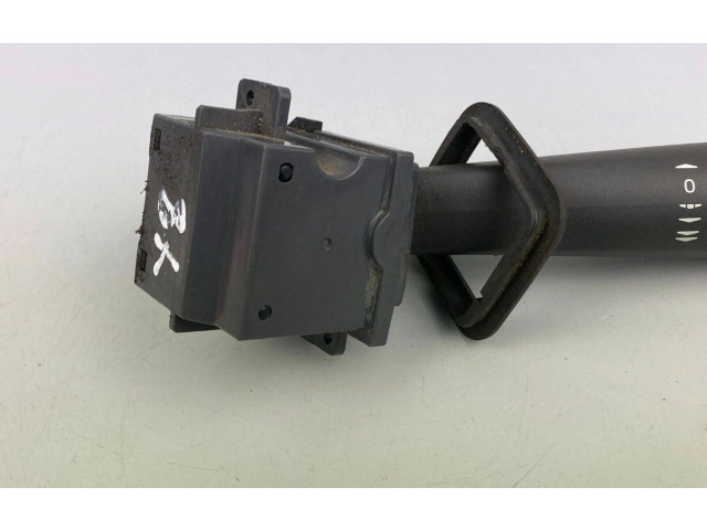 Ручка стеклоочистителей    Volvo V70