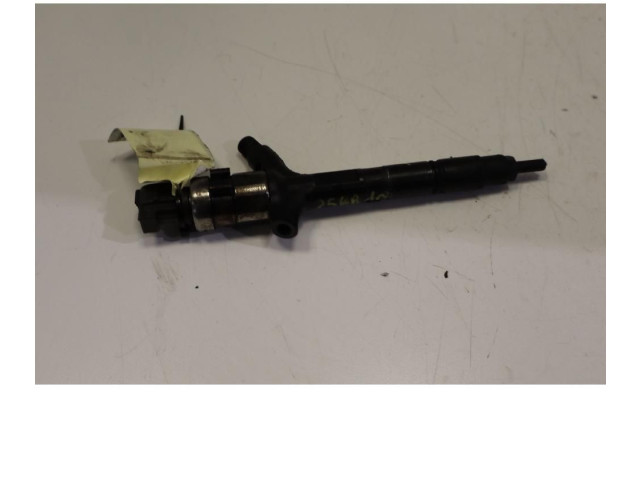 Vstřikovač 2367029035 Toyota RAV 4 (XA20) 1CD FTV