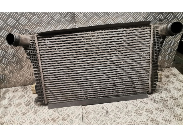 Интеркулер  3c0121345   Volkswagen PASSAT B6 