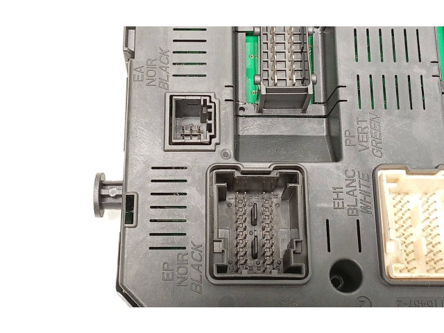 Pojistková skříňka 966689538002 Peugeot RCZ 2012