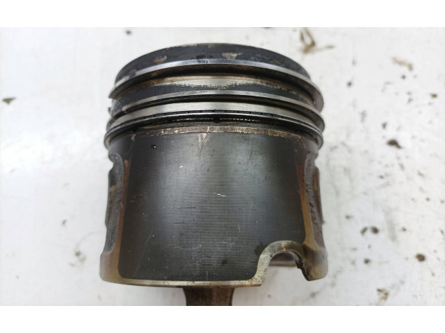 Píst N47, 140KM BMW M3 e90