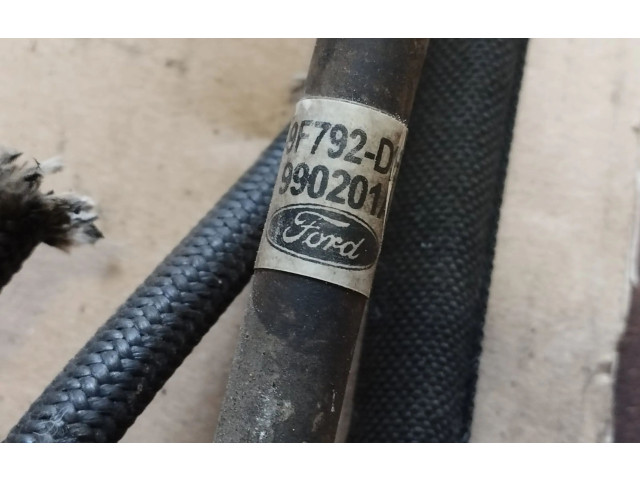 Vstřikovací lišta XL1E9F792DE Lincoln Navigator