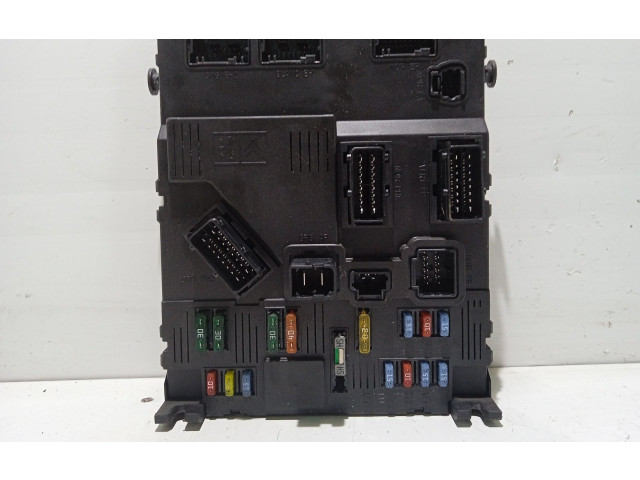 Блок предохранителей 9661086980, S116085820 Citroen Xsara