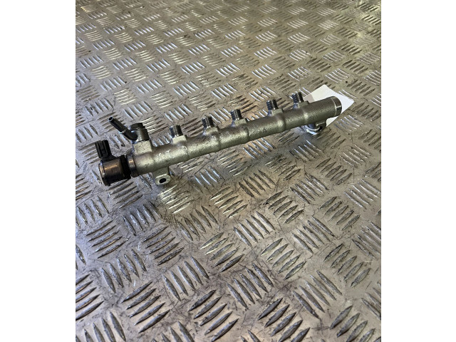 Топливная рампа 31303612   Volvo XC90  