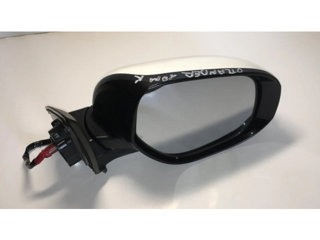 Зеркало электрическое правое Mitsubishi Outlander 2007-2012 года