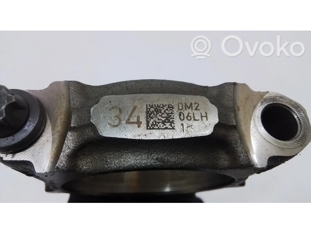 Поршень с шатуном 06K198401D Volkswagen Golf VII