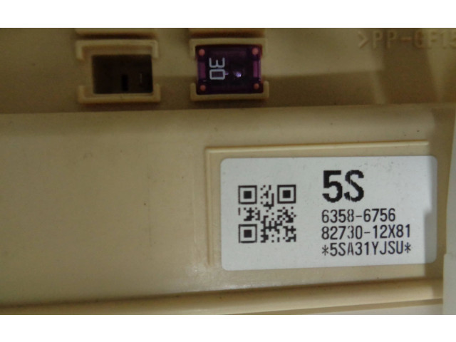   Pojistková skříňka 8273012X81, 63586756   Toyota Auris E180 2017