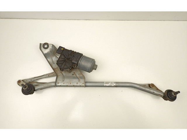 Двигатель стеклоочистителей 8200619512, 3397020879 Dacia Duster