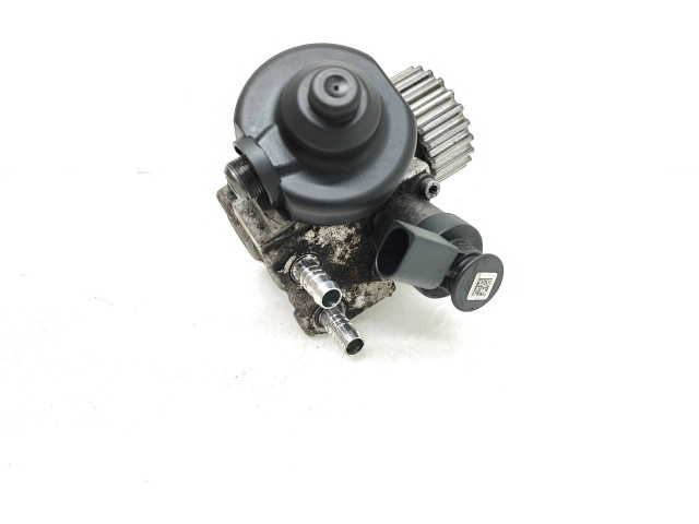 Топливный насос 04L130755D, 0445010537   Audi A3 S3 8V