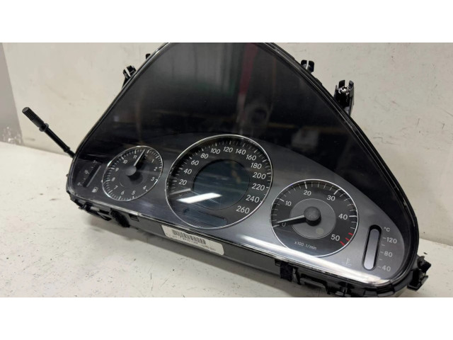 Přístrojová deska Mercedes-Benz E W211 2006 a2115406148