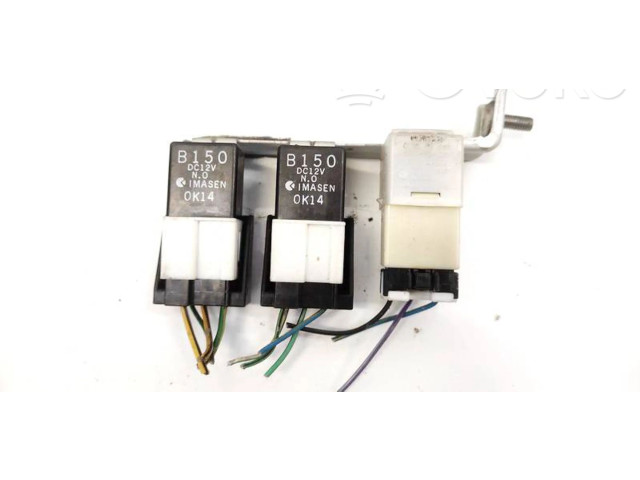 Pojistková skříňka B150, DC12V Mazda Premacy 2001