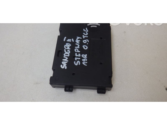 Блок комфорта 284B10447R Dacia Sandero II