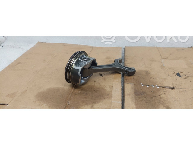 Поршень с шатуном Ford Mustang VI