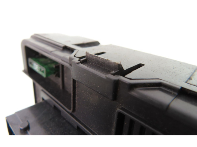 Pojistková skříňka Řídící jednotka BSM 965061848000, U118470003L   Citroen Berlingo 2006