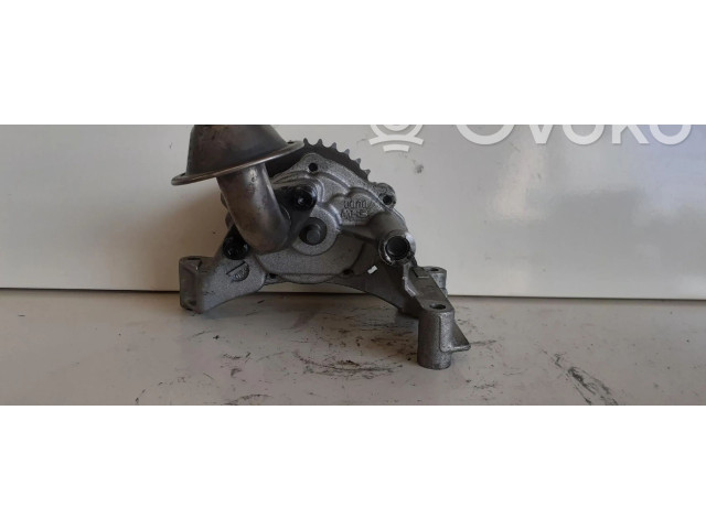 Масляный насос   038115105B  Volkswagen PASSAT 