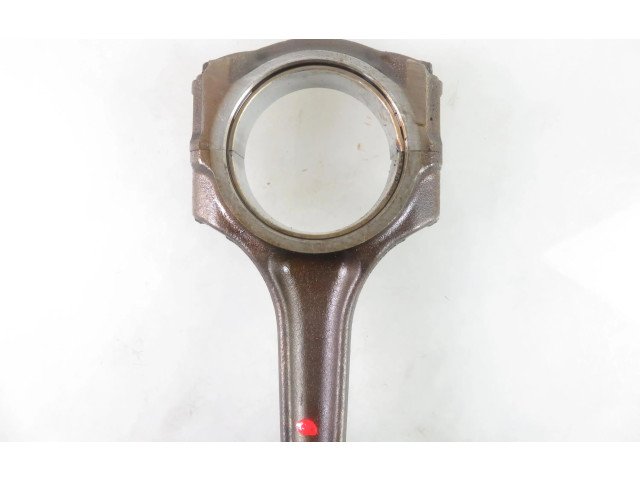 Поршень с шатуном    Peugeot 407