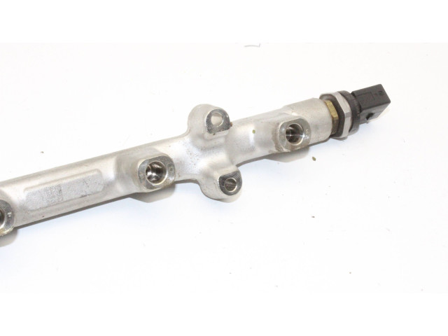 Топливная рампа 05C133320A Skoda Scala