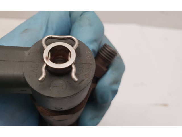 Форсунка 8658351 Volvo XC90