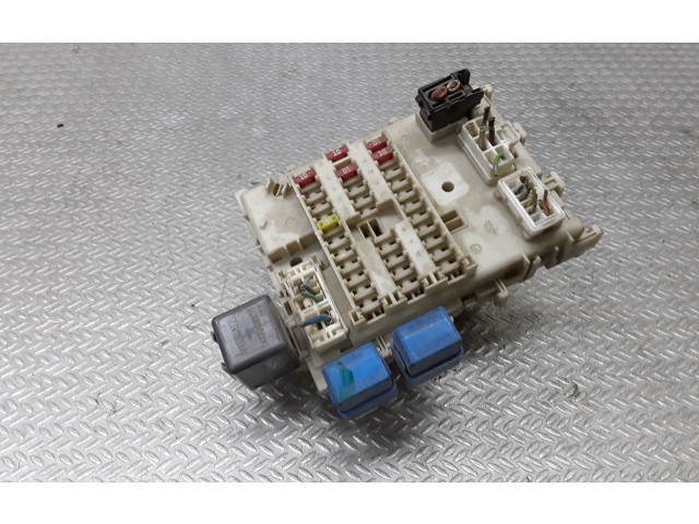 Pojistková skříňka Nissan Almera N16 2005