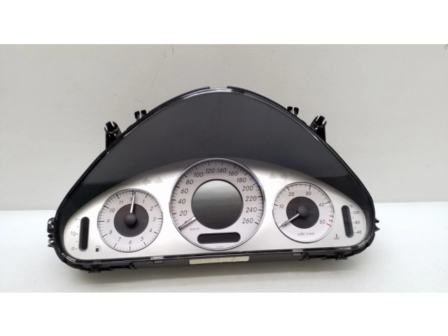 Панель приборов A2115400547   Mercedes-Benz E W211       