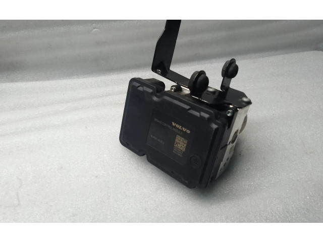 Блок АБС 31423316, 61521600038 Volvo V40 2012 - 2019 года