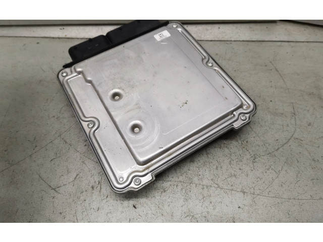 Řídící jednotka 03G906016HN, 0281012272 Volkswagen Caddy 2006