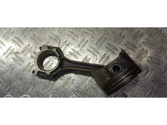 Поршень с шатуном Ford Fiesta для бензинового двигателя 1.2