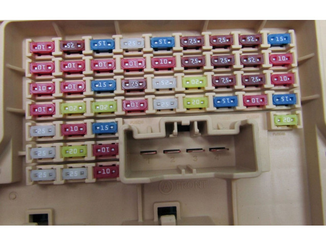 Блок предохранителей  91953J7751   KIA Xceed    