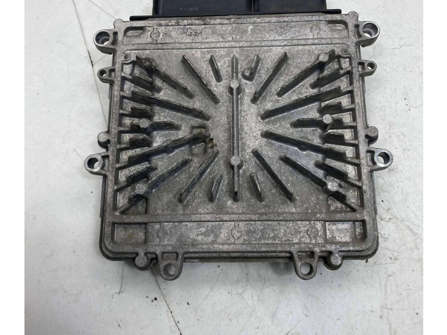 Блок управления двигателя 30785100, 1039S18372   Volvo V70